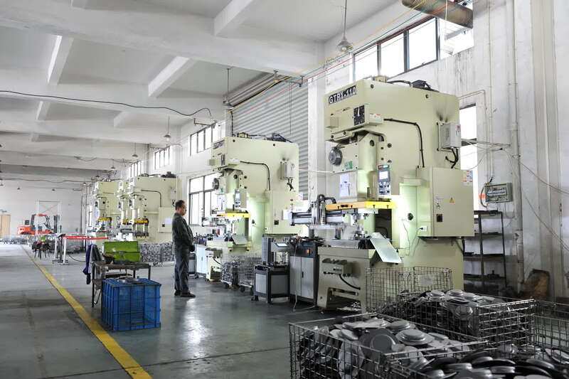 Chilong Bearing stamping workshop